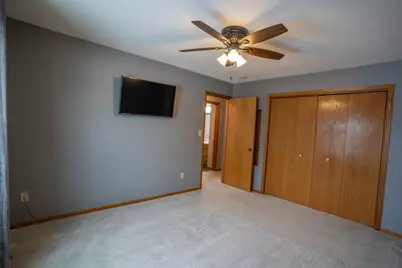 210 8th Avenue NW, Plainview, MN 55964 - Photo 60