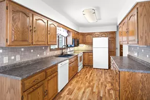 1015 1st St E, Glencoe, MN 55336 - Photo 8