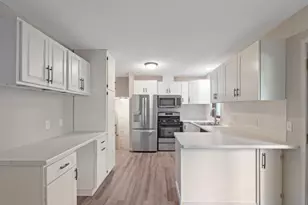 5827 Winnetka Ave N, New Hope, MN 55428 - Photo 18