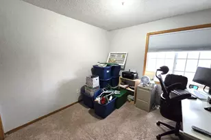 915 Seventh St, Jordan, MN 55352 - Photo 10