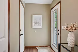 7942 Timber Lake Dr, Eden Prairie, MN 55347 - Photo 4