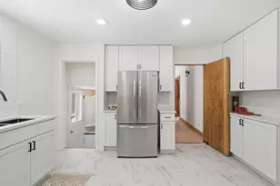 518 W 32nd St, Minneapolis, MN 55408 - Photo 14