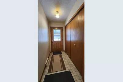 135 Grove Street N, Cannon Falls, MN 55009 - Photo 4