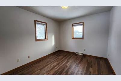 135 Grove Street N, Cannon Falls, MN 55009 - Photo 18