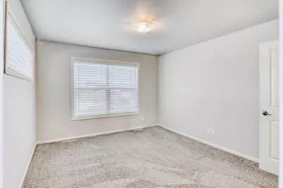 3521 Grandwood Drive N, Fargo, ND 58102 - Photo 34