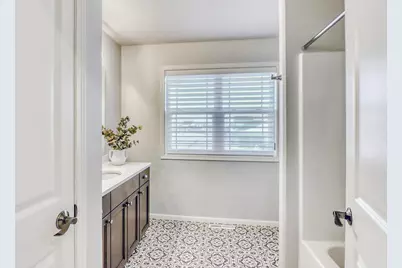 3521 Grandwood Drive N, Fargo, ND 58102 - Photo 36