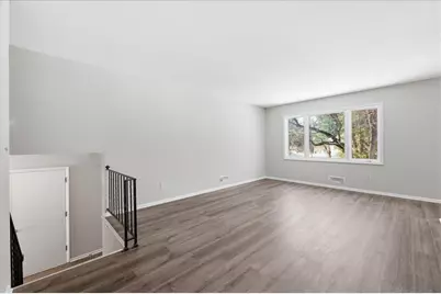 10664 Hollywood Boulevard NW, Coon Rapids, MN 55433 - Photo 6