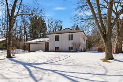 10664 Hollywood Boulevard NW, Coon Rapids, MN 55433 - Photo 2