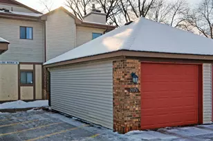 2076 Pathways Dr, Saint Paul, MN 55119 - Photo 22