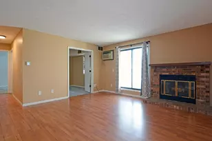 2076 Pathways Dr, Saint Paul, MN 55119 - Photo 6