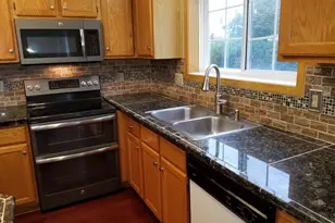 949 Old Steine Cir, New Brighton, MN 55112 - Photo 8