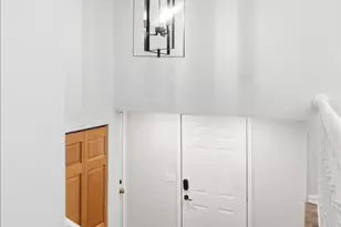 298 70th St N, Mahtomedi, MN 55115 - Photo 4