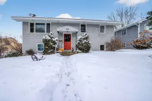 585 Cottage Ave W, Saint Paul, MN 55117 - Photo 2