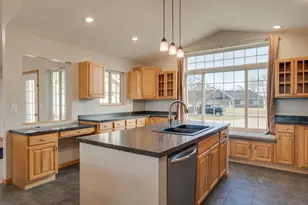 2262 Edgewood Dr, Detroit Lakes, MN 56501 - Photo 4