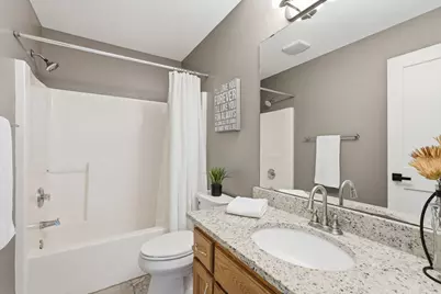5695 Yucca Lane N, Plymouth, MN 55446 - Photo 18