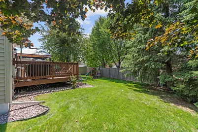 5695 Yucca Lane N, Plymouth, MN 55446 - Photo 24