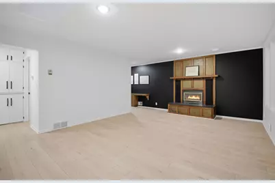 609 Harriet Avenue, Owatonna, MN 55060 - Photo 4