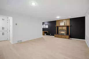 609 Harriet Ave, Owatonna, MN 55060 - Photo 4