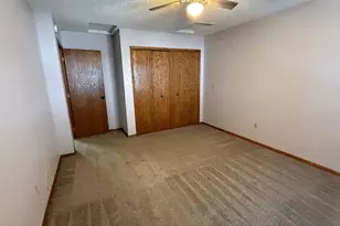 565 Skillman Ave E, Maplewood, MN 55117 - Photo 12