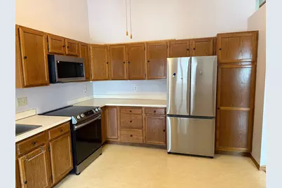 565 Skillman Avenue E, Maplewood, MN 55117 - Photo 4