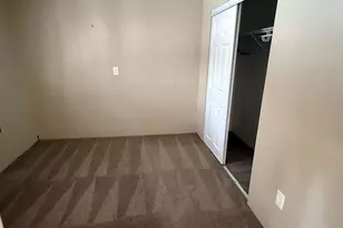 565 Skillman Ave E, Maplewood, MN 55117 - Photo 16