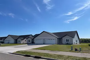 404 11th Street SE, Freeport, MN 56331 - Photo 1