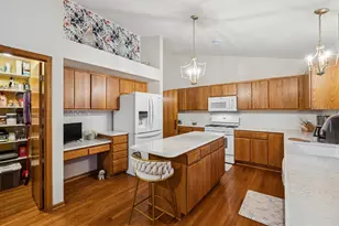 13526 Daisy Ct, Rosemount, MN 55068 - Photo 4