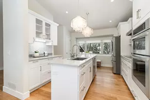 510 Elaine Ave, Shoreview, MN 55126 - Photo 4