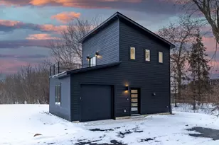 9597 Sandra Ln, Minnetonka, MN 55305 - Photo 4