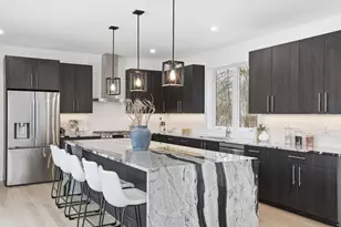 9597 Sandra Ln, Minnetonka, MN 55305 - Photo 16