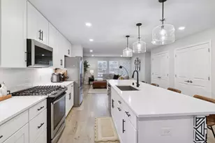 657 Village Dr, New Brighton, MN 55112 - Photo 6