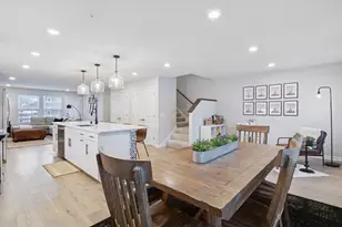 657 Village Dr, New Brighton, MN 55112 - Photo 10