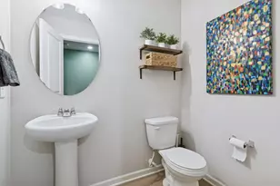 657 Village Dr, New Brighton, MN 55112 - Photo 32