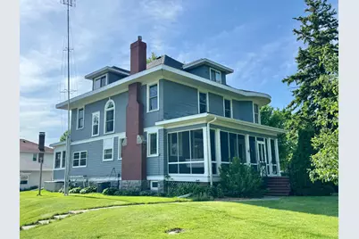 311 9th Street S, Olivia, MN 56277 - Photo 2