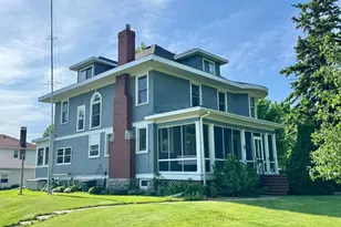 311 9th St S, Olivia, MN 56277 - Photo 2