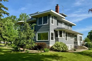 311 9th St S, Olivia, MN 56277 - Photo 4