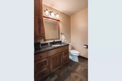 650 33rd Street NW, Austin, MN 55912 - Photo 40