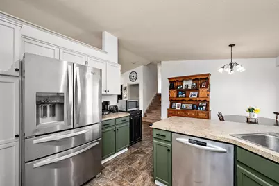 509 Lindsey Lane, Belle Plaine, MN 56011 - Photo 8