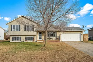 509 Lindsey Ln, Belle Plaine, MN 56011 - Photo 1