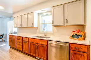 704 Keniston St N, Champlin, MN 55316 - Photo 4