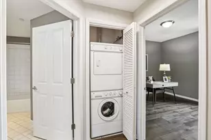 500 E Grant St, Minneapolis, MN 55404 - Photo 30