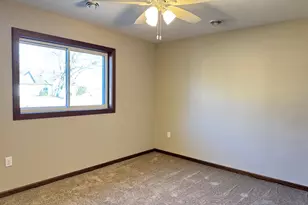 141 Washington St, Walnut Grove, MN 56180 - Photo 10