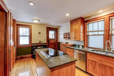 2025 Franklin Avenue SE, Minneapolis, MN 55414 - Photo 14