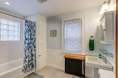 2025 Franklin Avenue SE, Minneapolis, MN 55414 - Photo 24