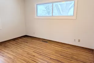 1306 12th St NW, Austin, MN 55912 - Photo 6