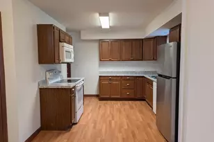 1306 12th St NW, Austin, MN 55912 - Photo 16