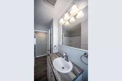 736 3rd Avenue E, Shakopee, MN 55379 - Photo 12