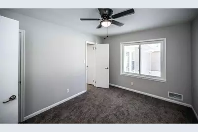 736 3rd Avenue E, Shakopee, MN 55379 - Photo 18