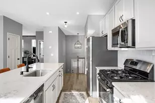 7020 Huckleberry Dr, Minnetrista, MN 55331 - Photo 6