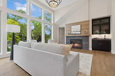 2706 Lakeview Court, Little Canada, MN 55117 - Photo 14